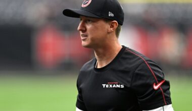 Bobby Slowik promoted to Dolphins offensive coordinator under new coach Hafley, AP source says – NBC 6 South Florida