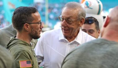 Darren Waller says Dolphins’ owner interrupted exit meeting to fire Mike McDaniel