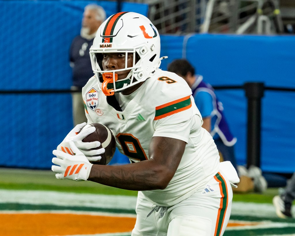 Elija Lofton warms up prior to the 2025 College Football Playoff Semifinal at State Farm Stadium on January 8, 2026 in Glendale, Arizona.