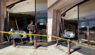 Car crashes into building along East Colonial Drive in Orlando