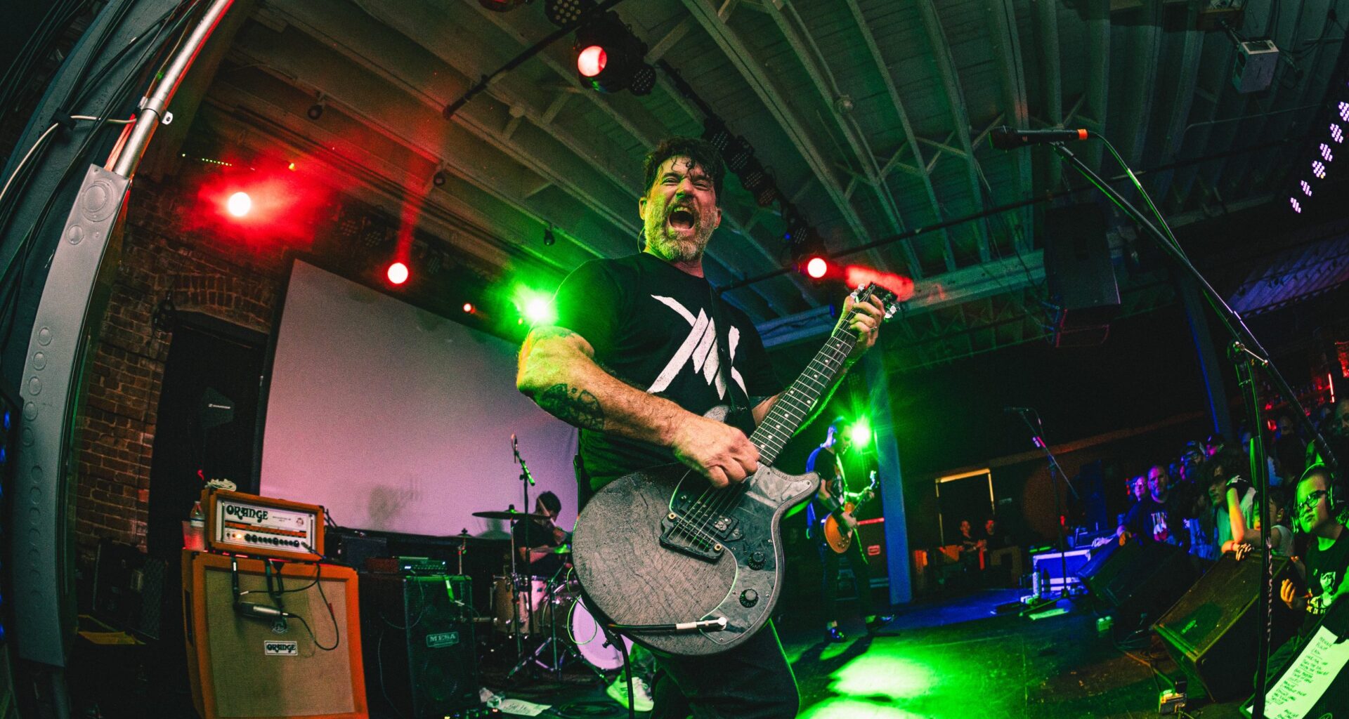 Chuck Ragan brings Tim Barry and Cory Branan for one last Crowbar singalong