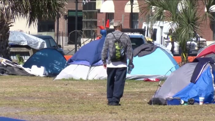 Volunteers brave cold to count people experiencing homelessness in Duval County