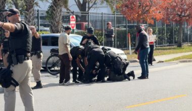 One person arrested during protest outside ICE office