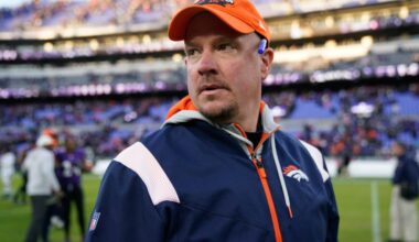 Dolphins hiring Nathaniel Hackett as quarterbacks coach