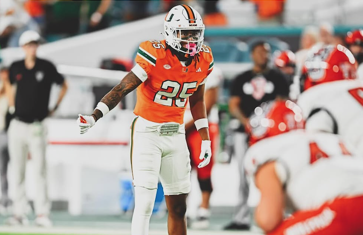 Tennessee Football Lands Commitment From Miami Defensive Back Transfer