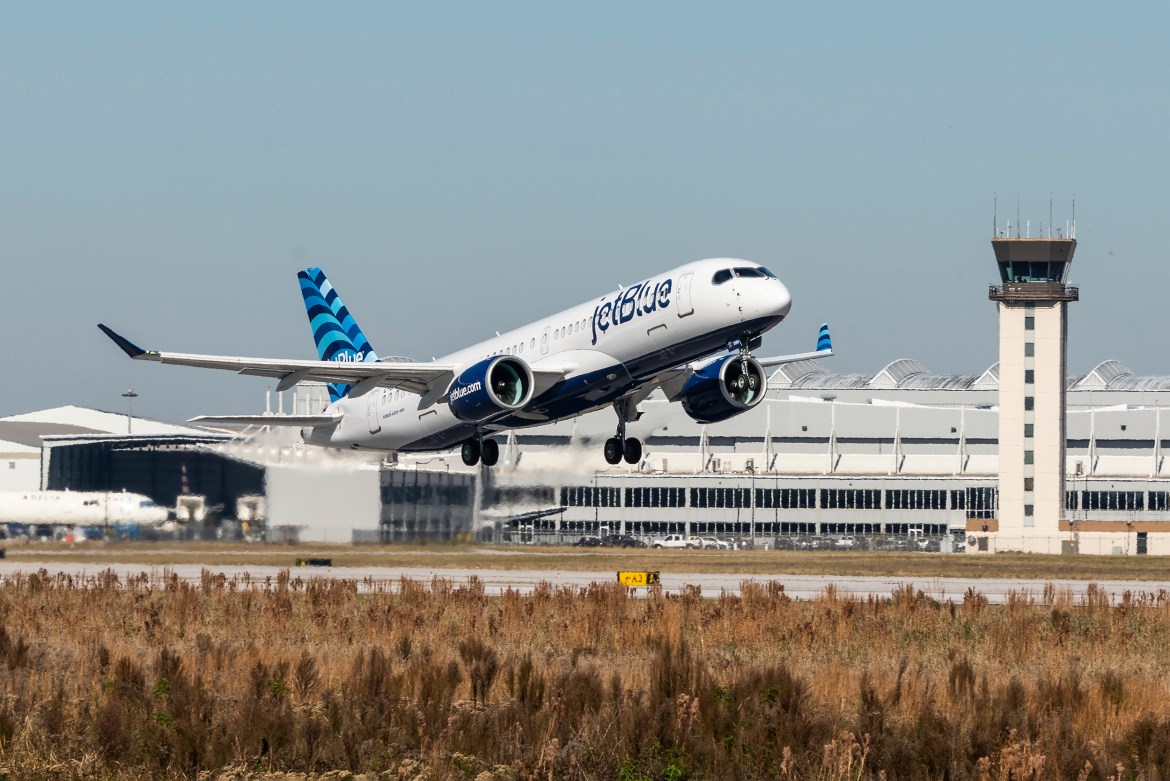 JetBlue Airways expands on Fort Lauderdale connections by introducing new nonstop services to Orlando and Dallas, and also additional flights to New York.
