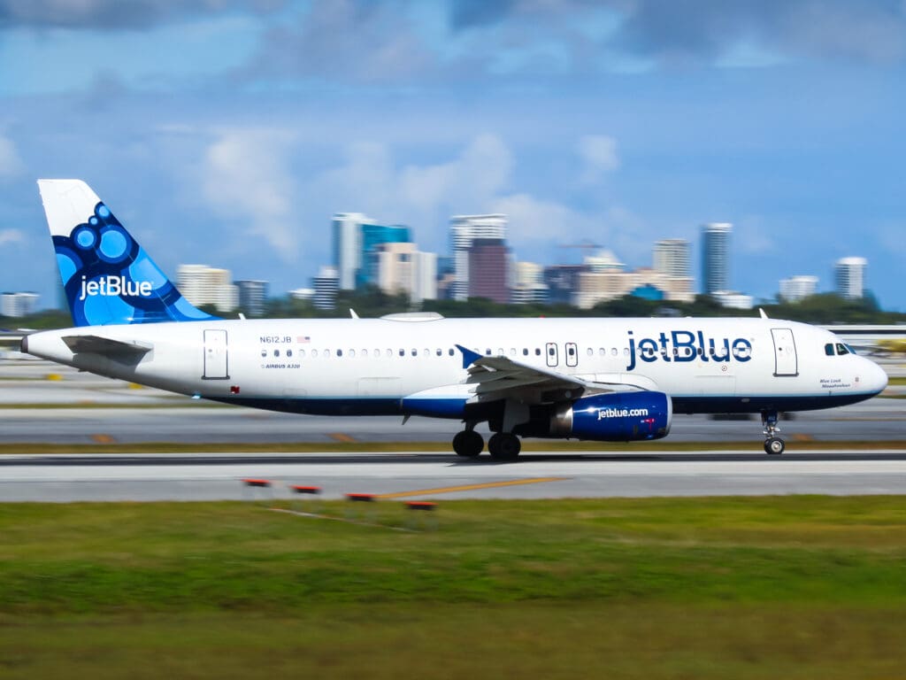 JetBlue Builds on Fort Lauderdale Growth with Year-Round Service to Orlando and Dallas, Additional Flights to New York