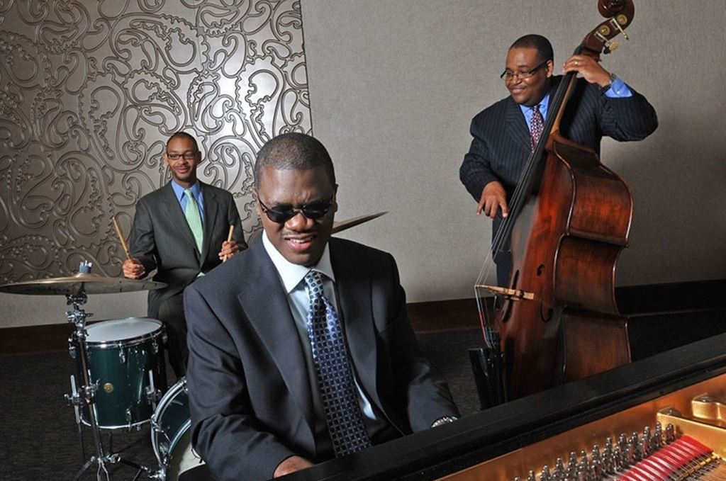 New World Symphony Swings into Jazz with Marcus Roberts Trio at Arsht