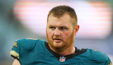 Bay Port grad Cole Van Lanen signs 3-year extension with Jaguars, AP source says