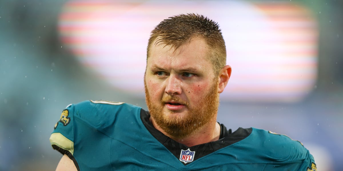 Bay Port grad Cole Van Lanen signs 3-year extension with Jaguars, AP source says
