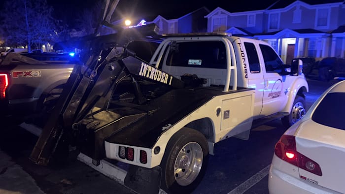 Fake tow truck driver stole SUV after Tampa crash, FHP says