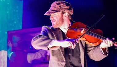 FIDDLER ON THE ROOF at Broadway Palm
