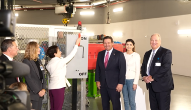 Ron, Casey DeSantis herald groundbreaking carbon-ion therapy investment at Jacksonville's Mayo Clinic