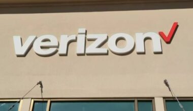 Verizon acknowledges outage as thousands report drop in service