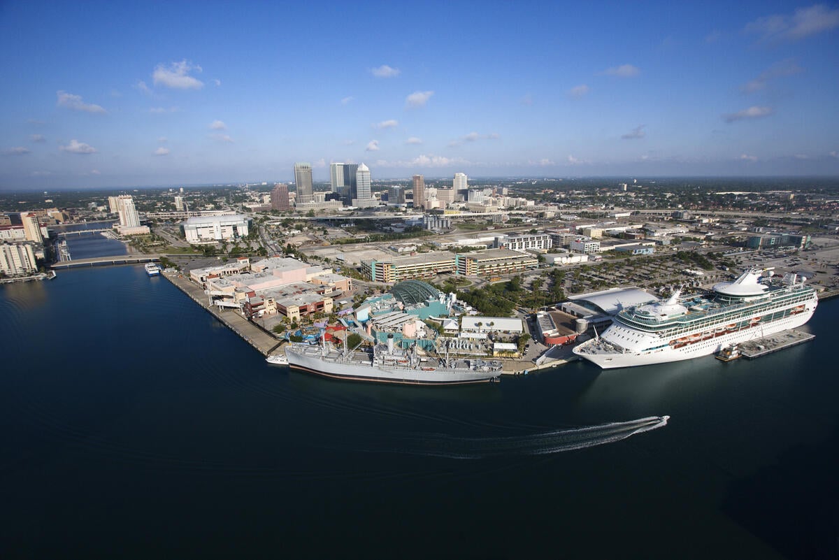 A new proposal could solve the Tampa cruise problems limiting ship size
