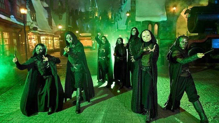 This fall, Death Eaters will return to The Wizarding World of Harry Potter – Diagon Alley in Universal Studios Florida.