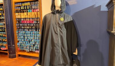 Harry Potter Water-Resistant Poncho.