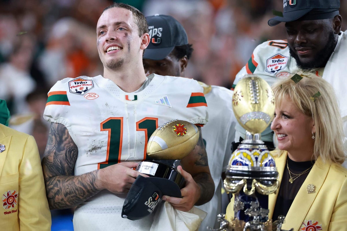 What was Miami thinking with a CFP title shot on the line? Let Carson Beck go win it
