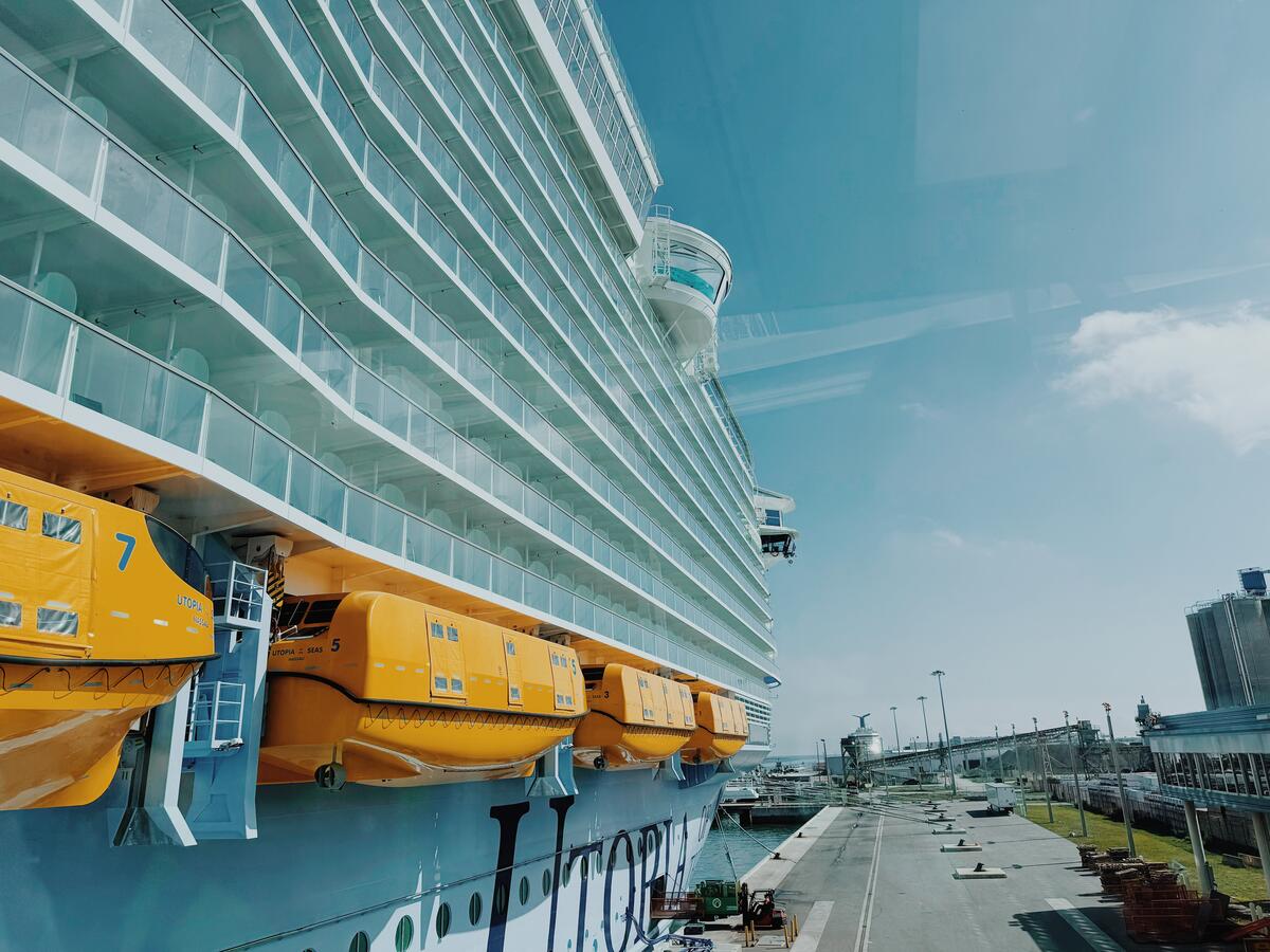 Cruise passenger misses ship after going to the wrong port