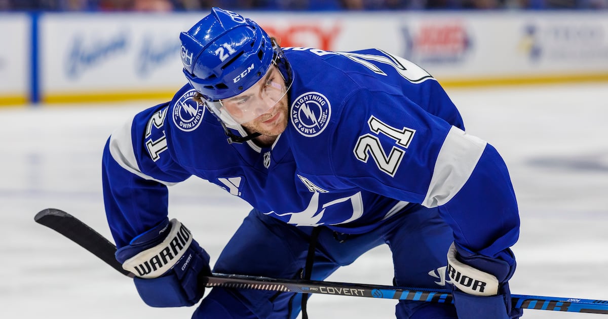Tampa Bay Lightning’s Point considered week-to-week; no word on Team Canada Olympic status