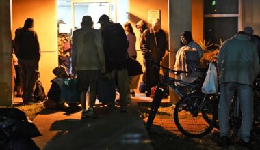 Chilly weather prompts these shelters to open in South Florida