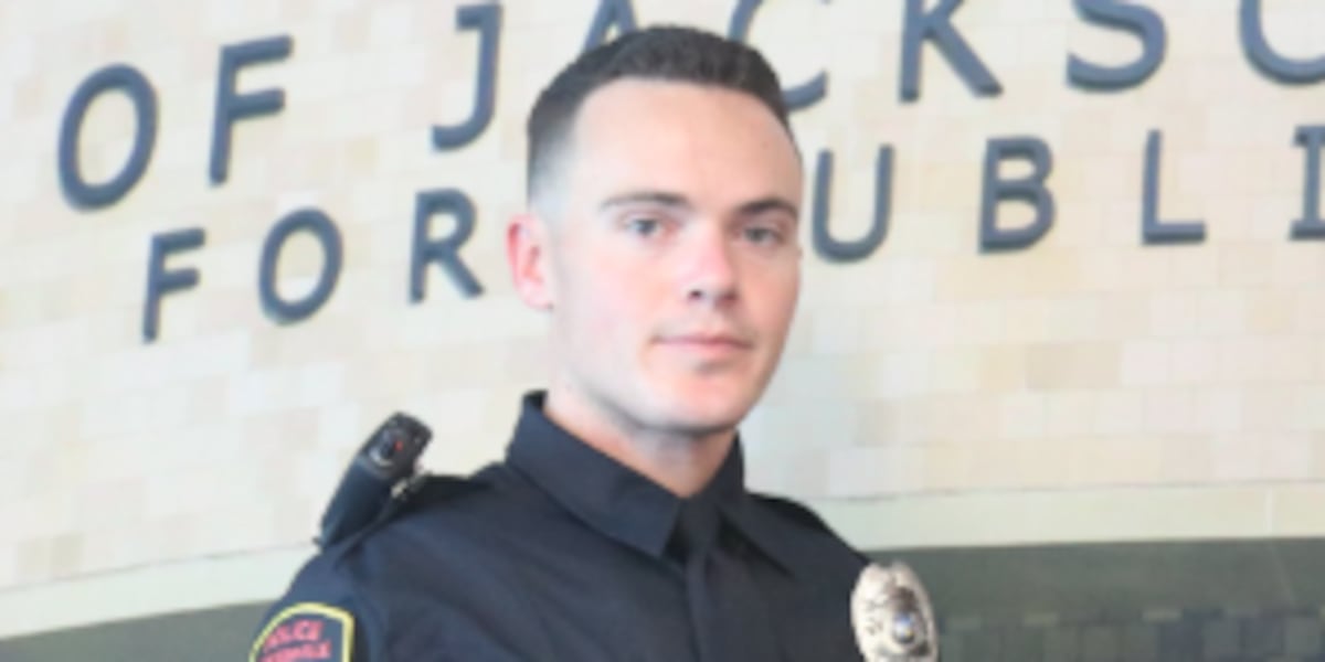 Police officer killed in shooting at Camp Lejeune, sources say