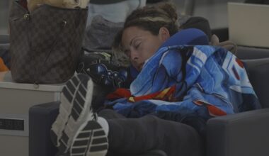 Tampa airport tries to bounce back from winter storms as travelers face hundreds of cancelations