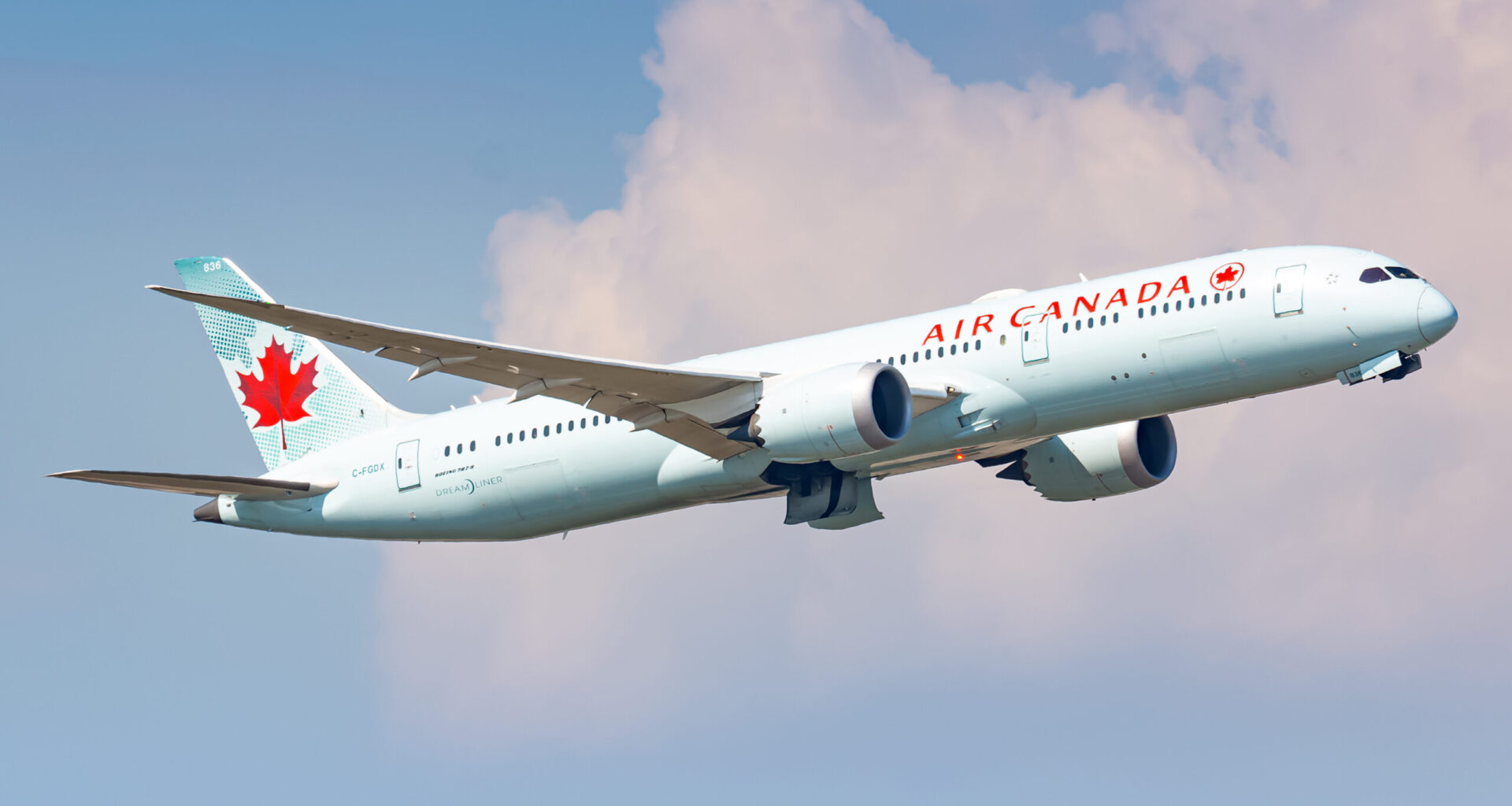 Canadian tourists coming to Florida dips by 15%, report says