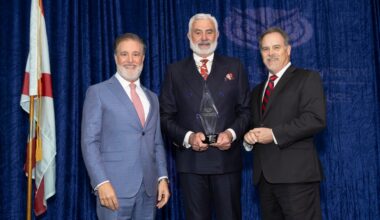 FAU Honors Craig Zinn as Business Leader of the Year