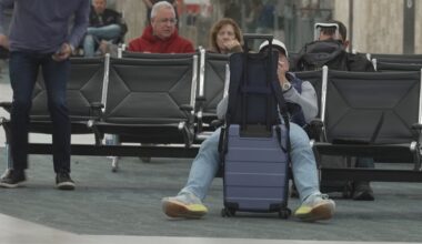 Flights could return to normal Wednesday, says transportation secretary