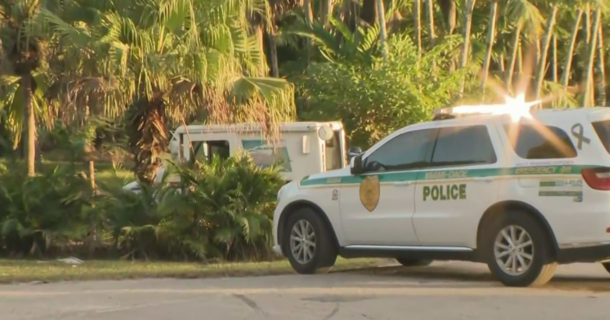 One airlifted after postal truck crash in Southwest Miami‑Dade, authorities say