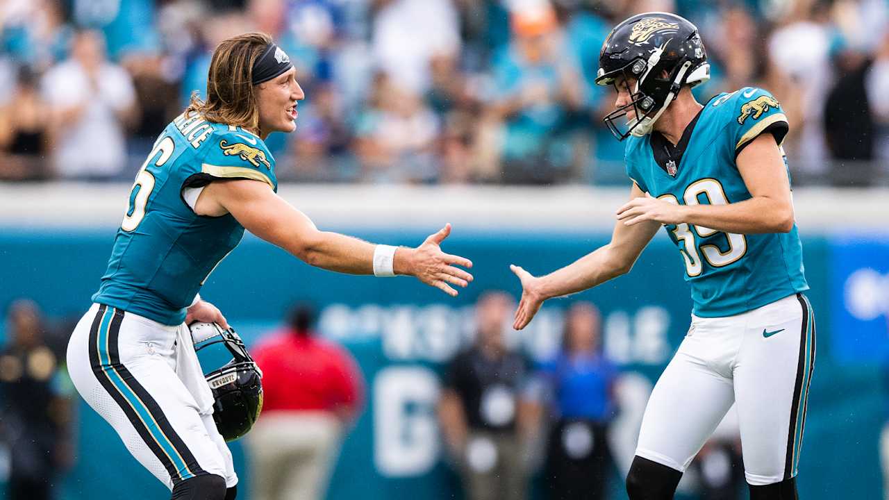 QB Trevor Lawrence and K Cam Little Win AFC Offensive and Special Teams Players of the Month