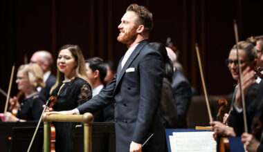 Five-Year Contract Extension for Music Director Courtney Lewis at Jacksonville Symphony