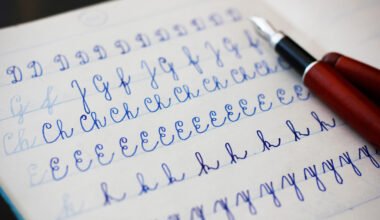 House panel approves bill requiring cursive writing instruction in Florida schools