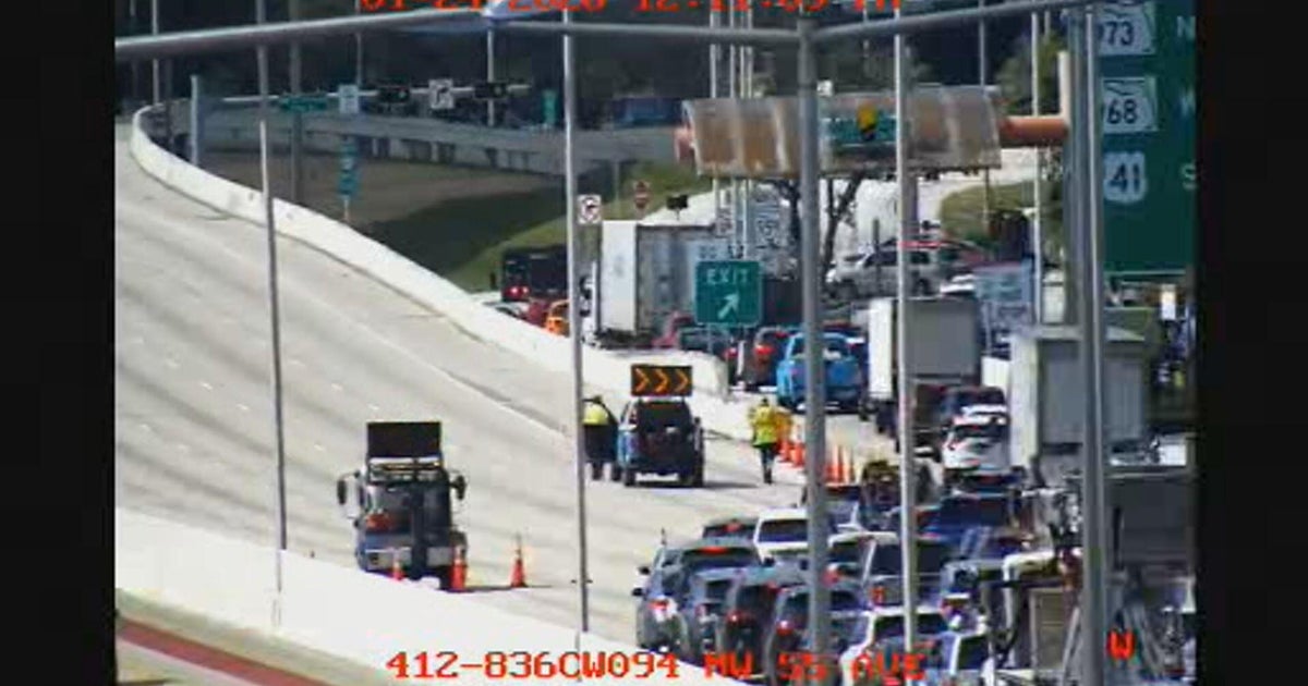 Man killed in crash on Dolphin Expressway, FHP says; traffic moving again after major disruption