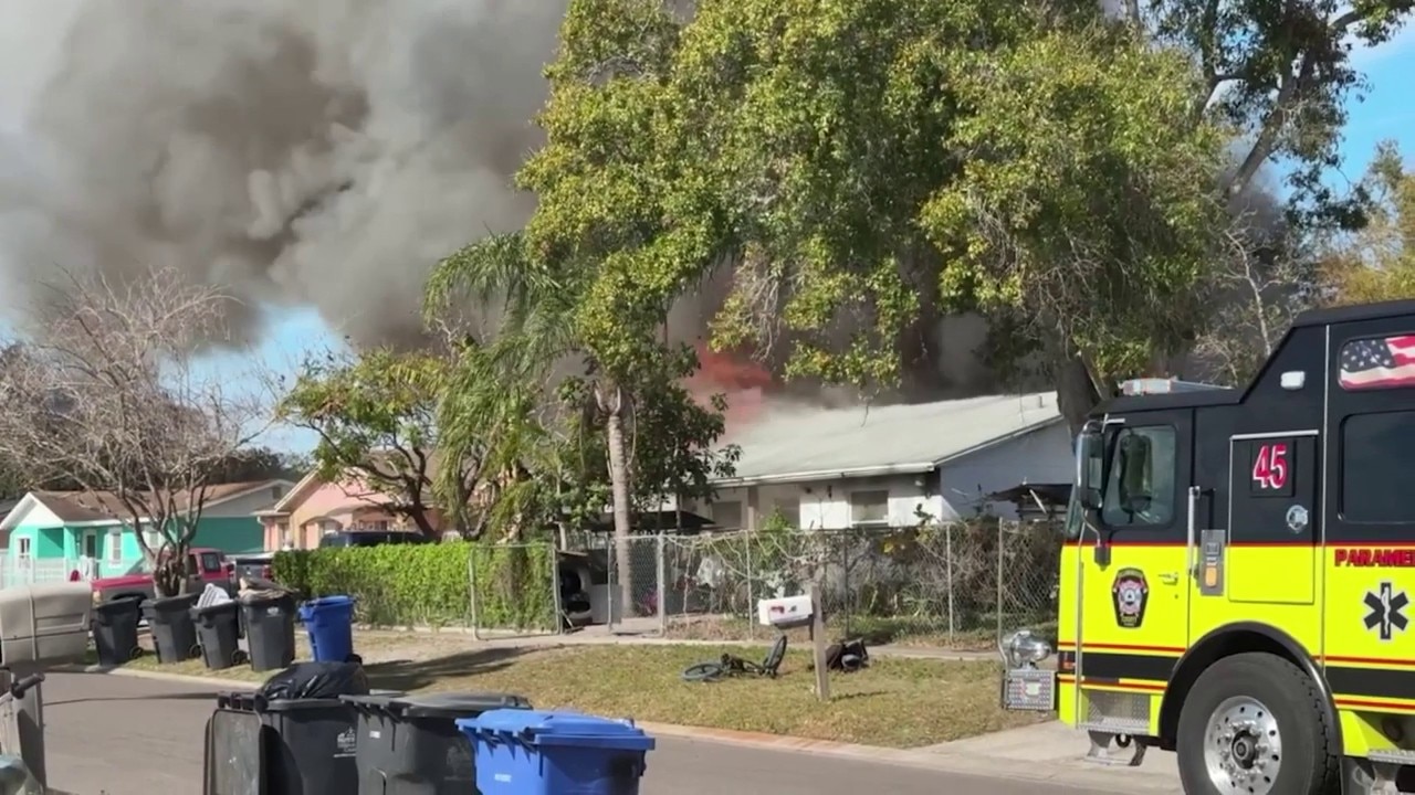 Tampa homes damaged after fire spreads: HCFR