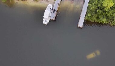 1 arrested after car crashes into water in Cape Coral