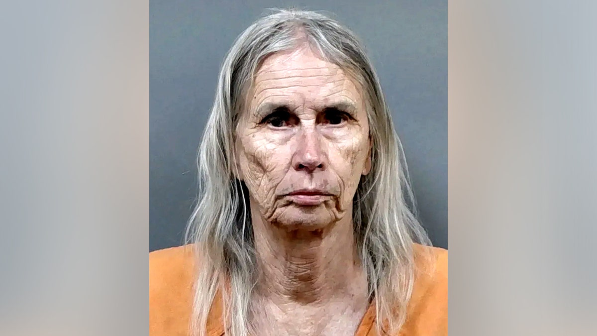 Elouise Ruth Leland mugshot