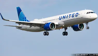United A321neo Loses Nose Wheel After Violent Landing at Orlando Airport
