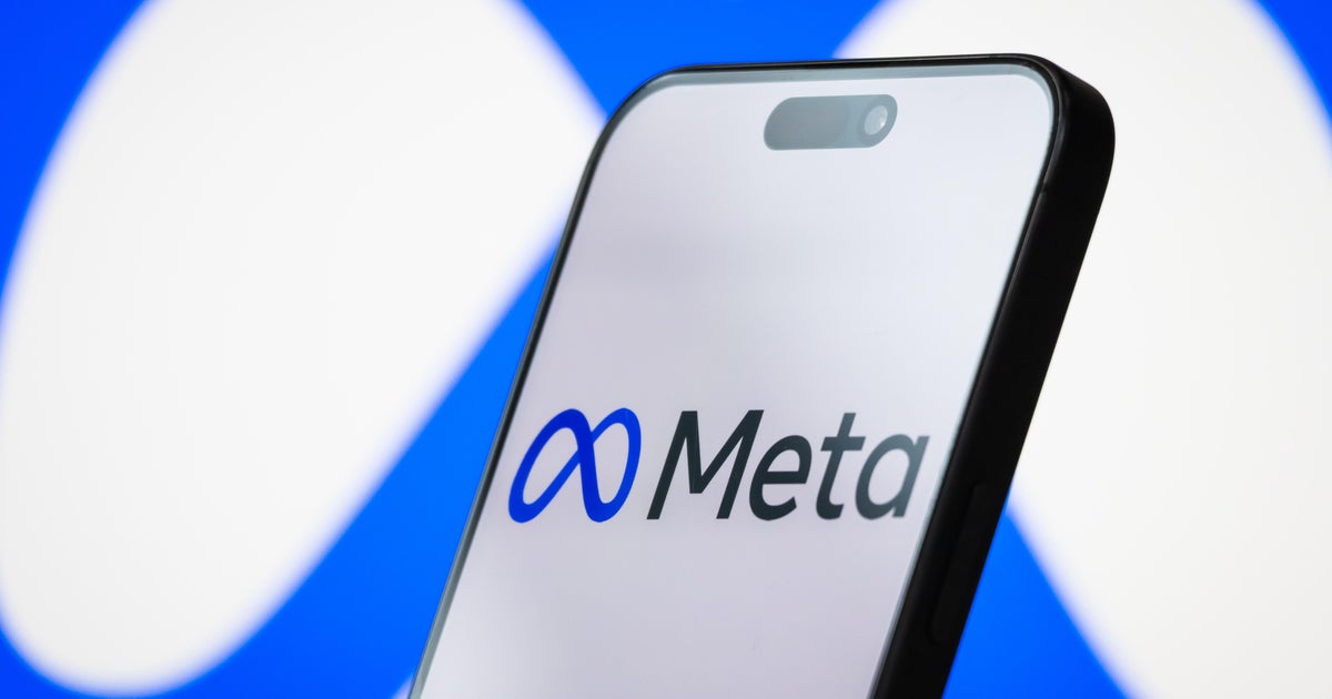 Florida woman's Facebook account disabled, gets restored after CBS News Miami gets involved