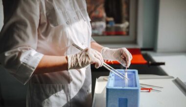 IVF clinic accused of implanting Florida mom with wrong baby