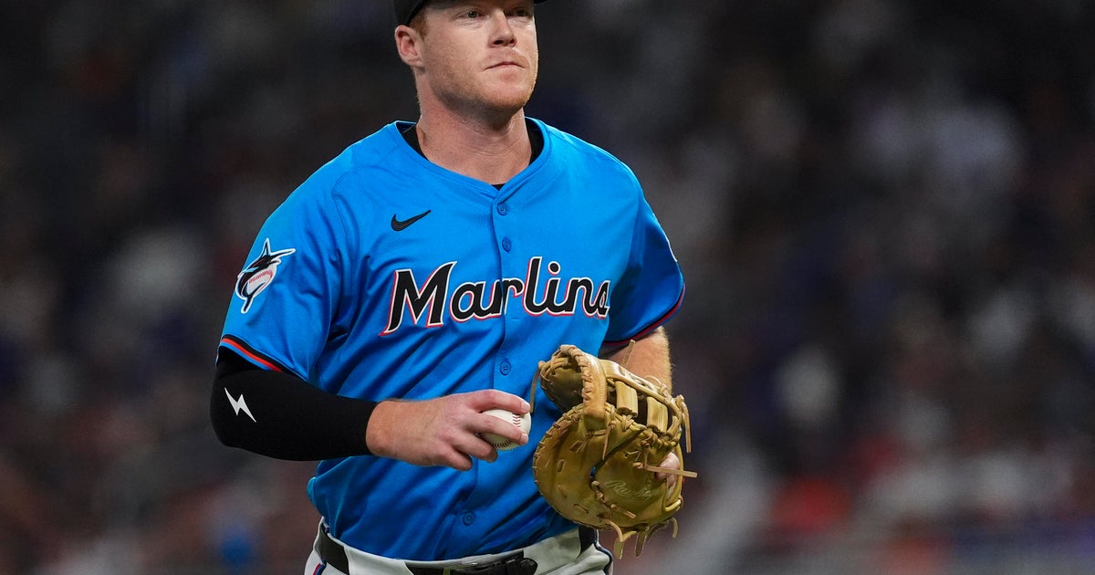 Minnesota Twins acquire first baseman Eric Wagaman in trade with Miami Marlins for minor league pitcher
