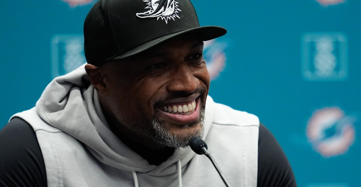 Buffalo Bills complete interview with Miami Dolphins DC Anthony Weaver