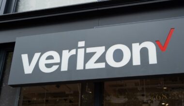 Is cell service down in Orlando? Verizon confirms outage