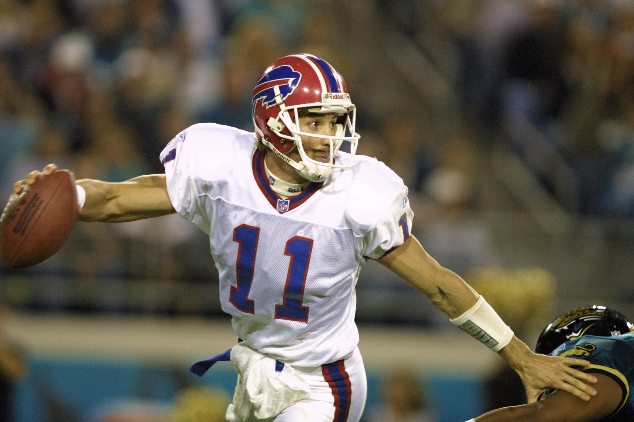 18 Oct 2001: Quarterback Rob Johnson of the Buffalo Bills in action against the Jacksonville Jaguars during the game at Alltel Stadium in Jacksonville, Florida. The Bills won 13-10. DIGITAL IMAGE . Mandatory Credit: Scott Halleran/Allsport