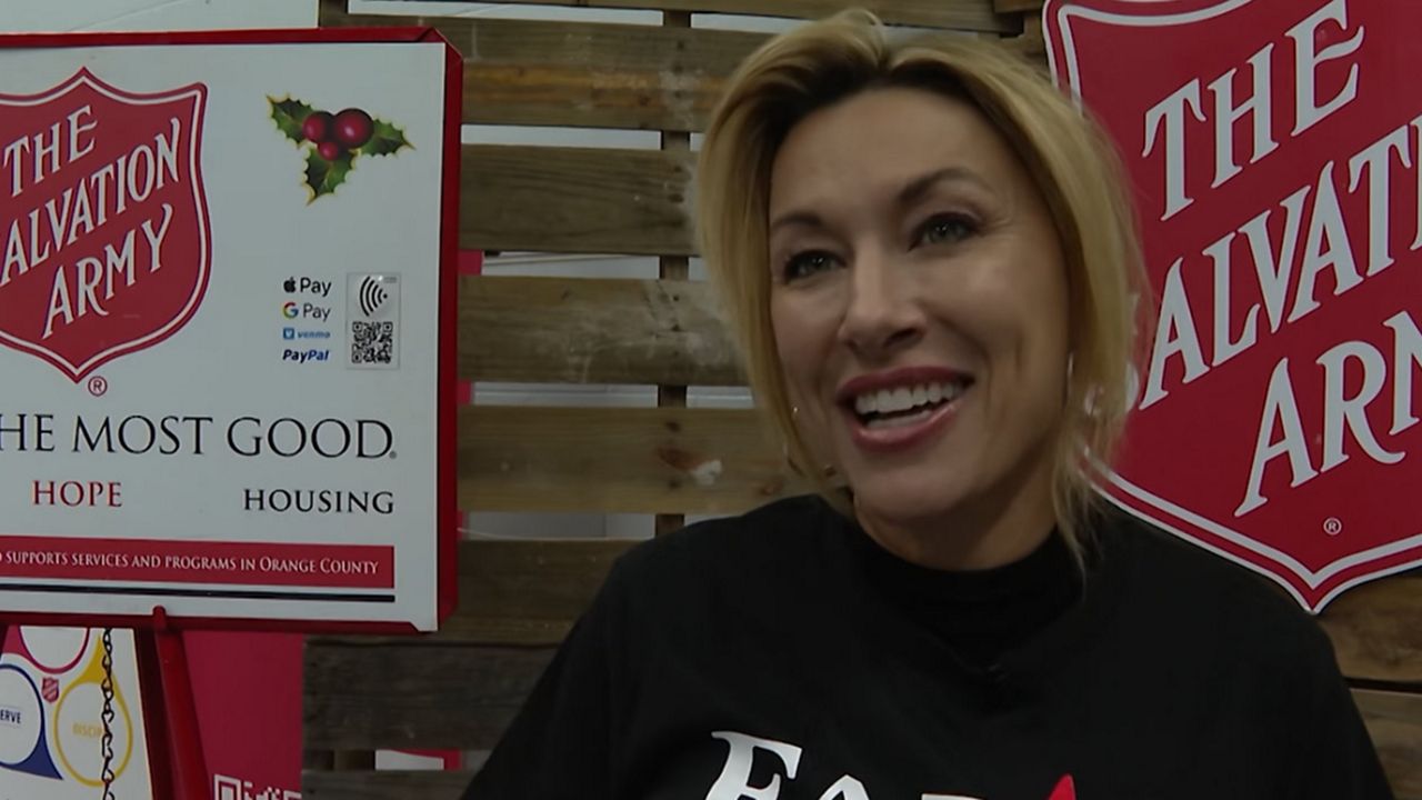 Central Florida volunteer helps Red Kettle campaign