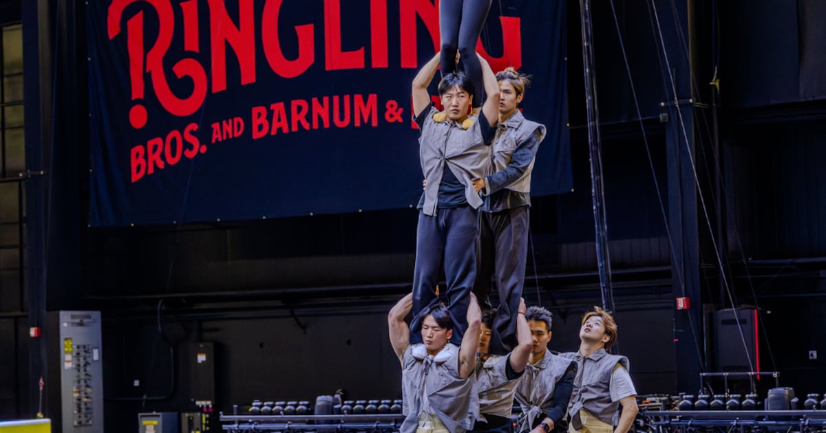 The circus is here! Multiple showtimes through MLK Day – 104.5 WOKV