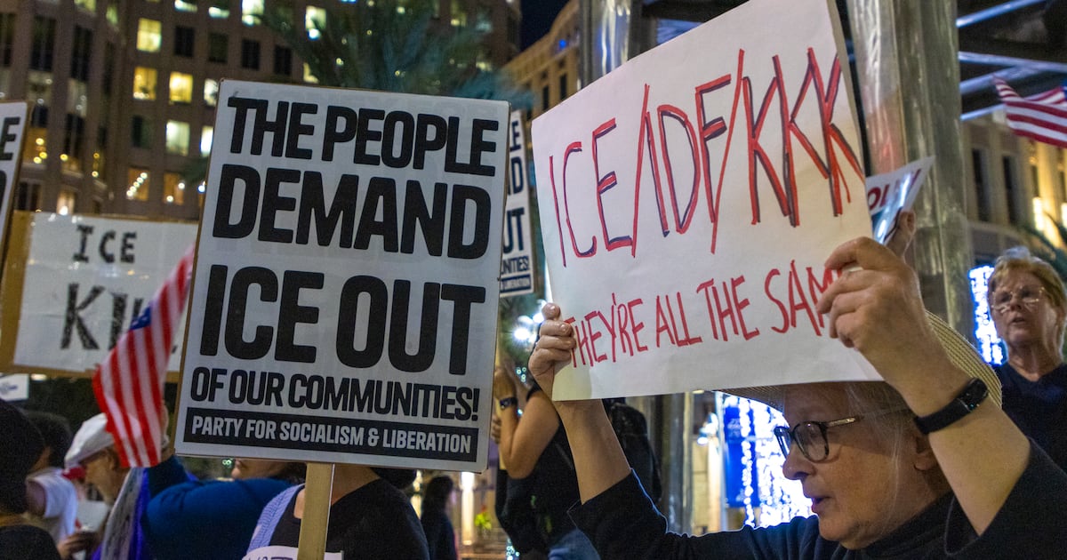 Anti-ICE rally in Orlando held after Minneapolis shooting