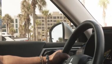 Uber riders seeing cheaper trips in Florida due to lower insurance costs – WFTV