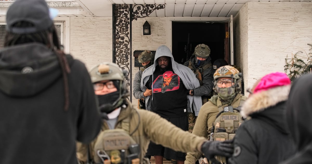 Memo allowing ICE to forcibly enter homes without judge's warrant raises alarm